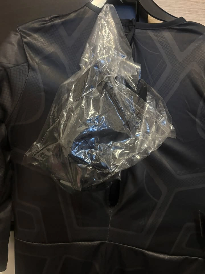 Batman Muscle Chest Halloween Costume - Kids Medium (8-10) - photo 2