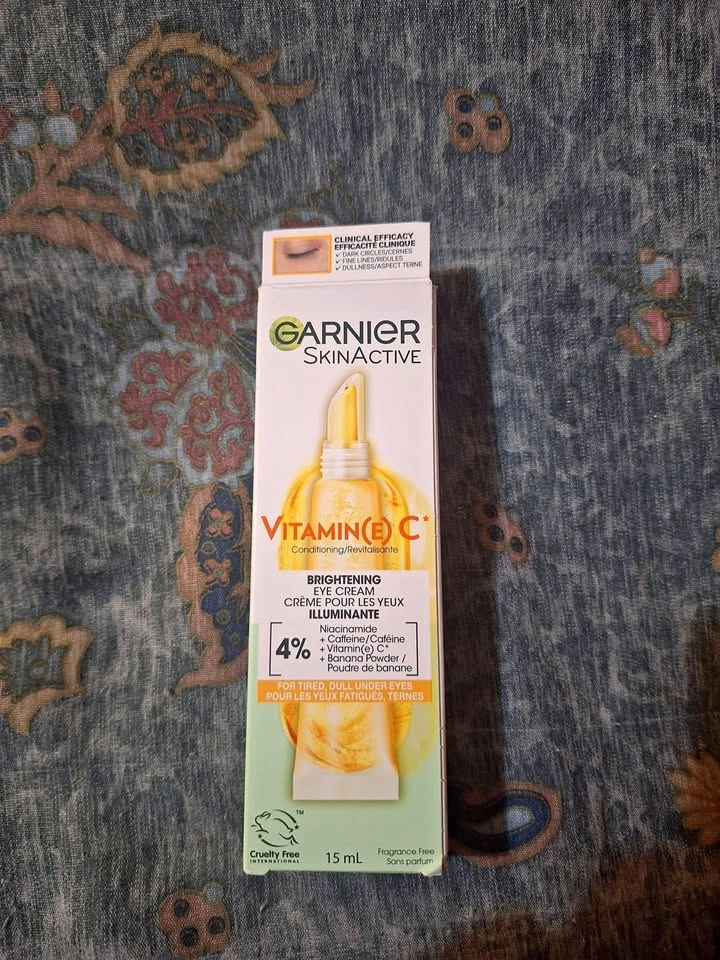 Garnier SkinActive Vitamin C Brightening Eye Cream 15 mL – NEW