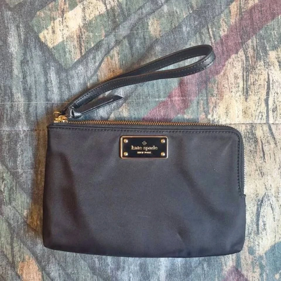 Kate Spade New York Wristlet – Black Nylon (Gold Hardware)