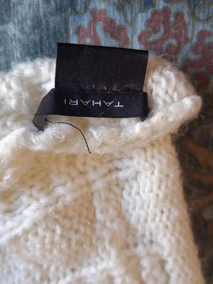 Tahari Cream Cable Knit Infinity Scarf - photo 3