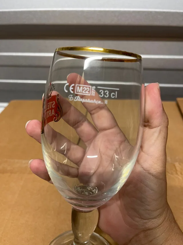 Stella Artois Glasses image indicator(2)