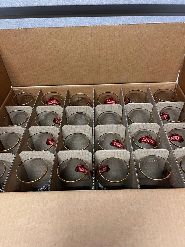 Stella Artois Glasses image indicator(3)