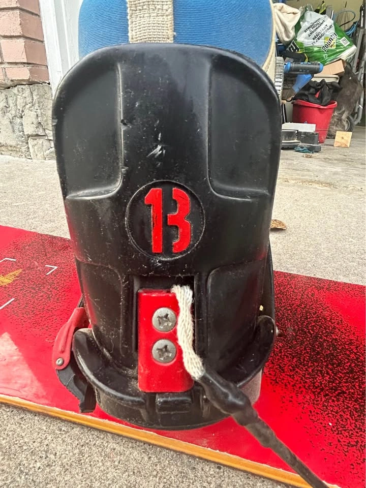 Vintage Burton Snowboard w/ Bindings - photo 4