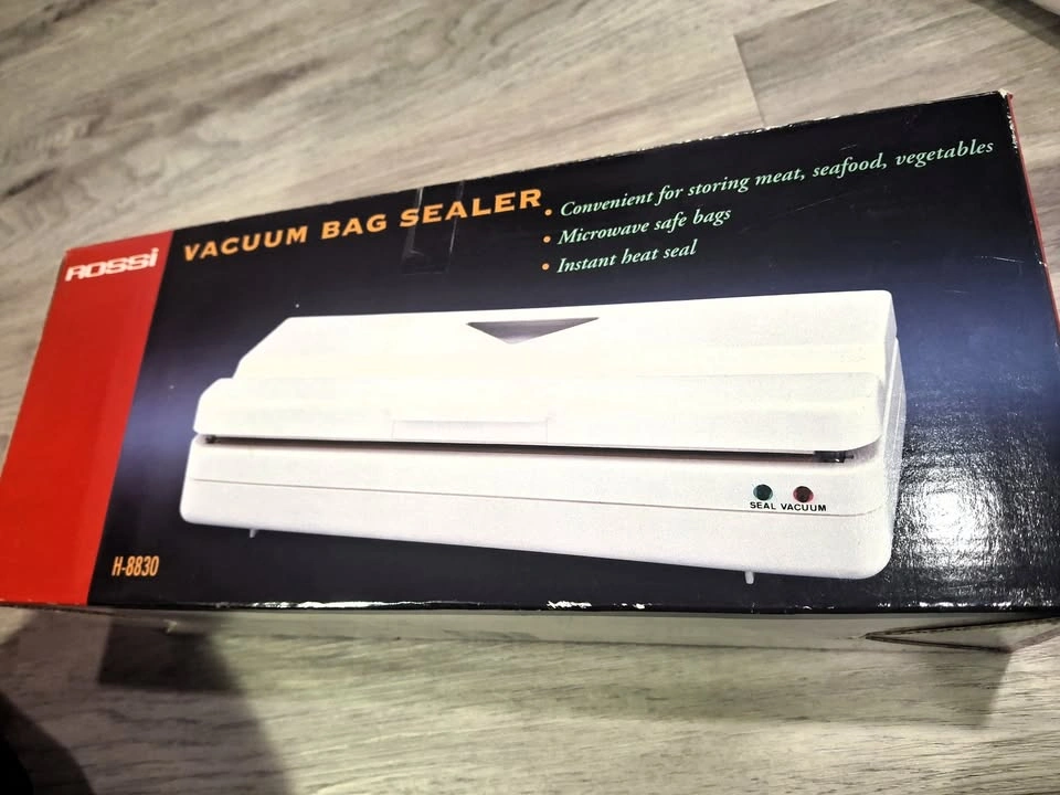 Rossi Vacuum Bag Sealer H-8830 – With Bag Rolls, Manual & Box - photo 5
