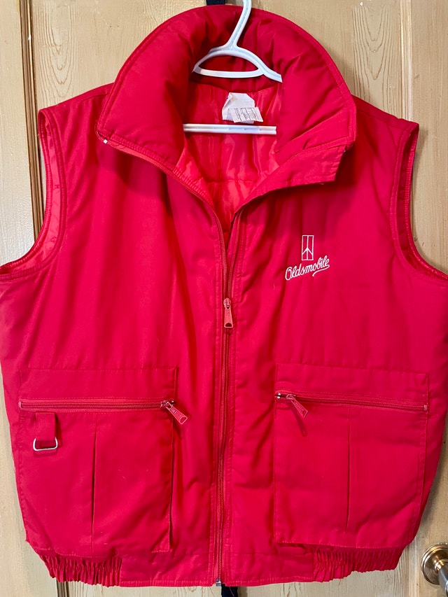 Large Vintage Oldsmobile Puffer Vest