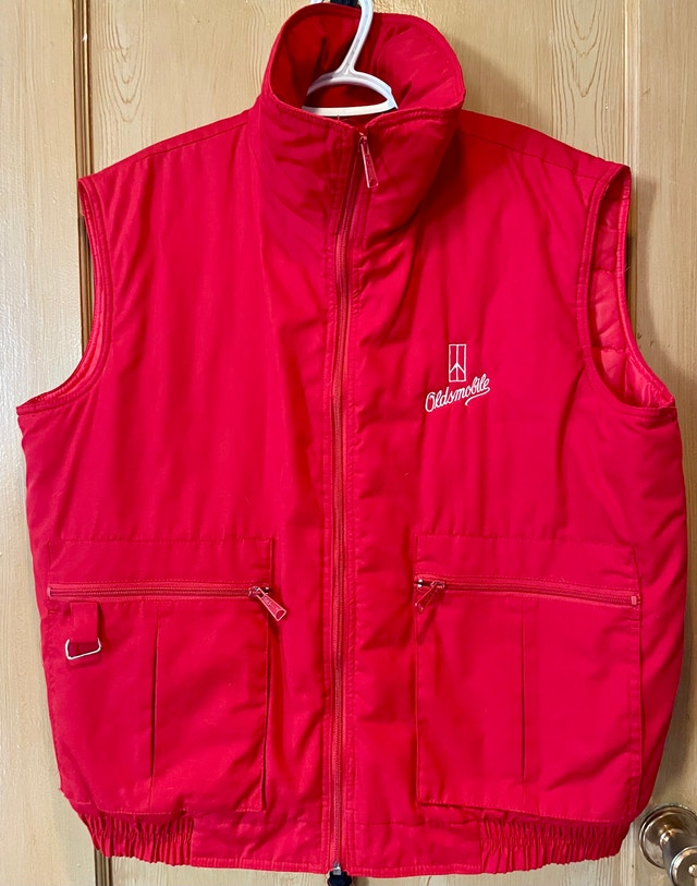 Large Vintage Oldsmobile Puffer Vest - photo 2