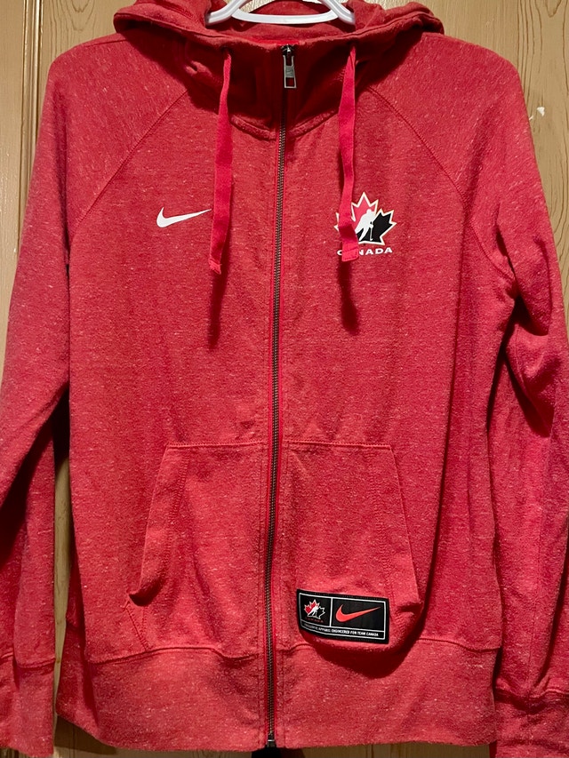 Nike - Like New Medium Team Canada Hoodie
