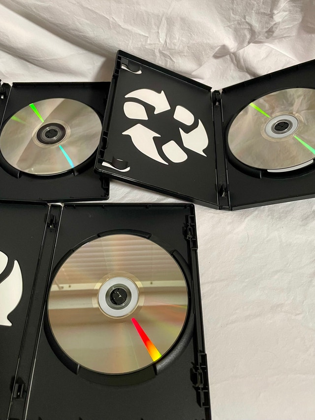 X-Men Trilogy 3-Movie DVD Box Set - photo 3