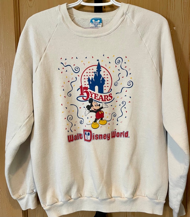 LG Youth 1986 Vintage Walt Disney World Anniversary Sweater
