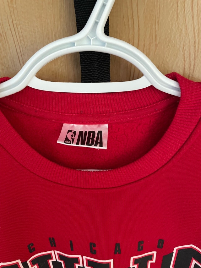 Men’s Small Chicago Bulls NBA Sweatshirt - photo 3