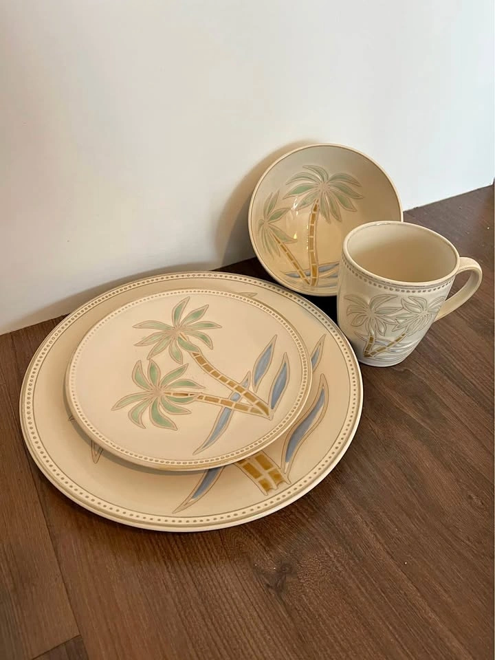 Pfaltzgraff Dish Set