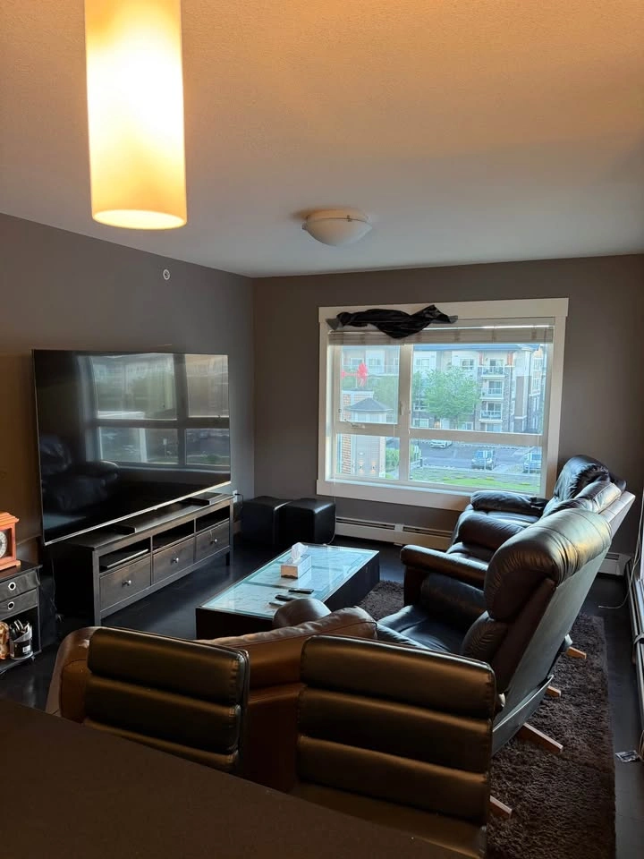 2 Beds 2 Baths - Apartment - photo 5