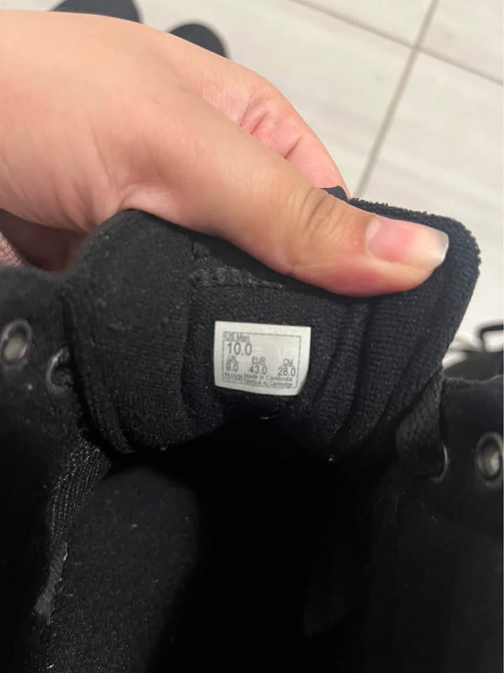 Vans shoes size 9/9.5 - photo 4