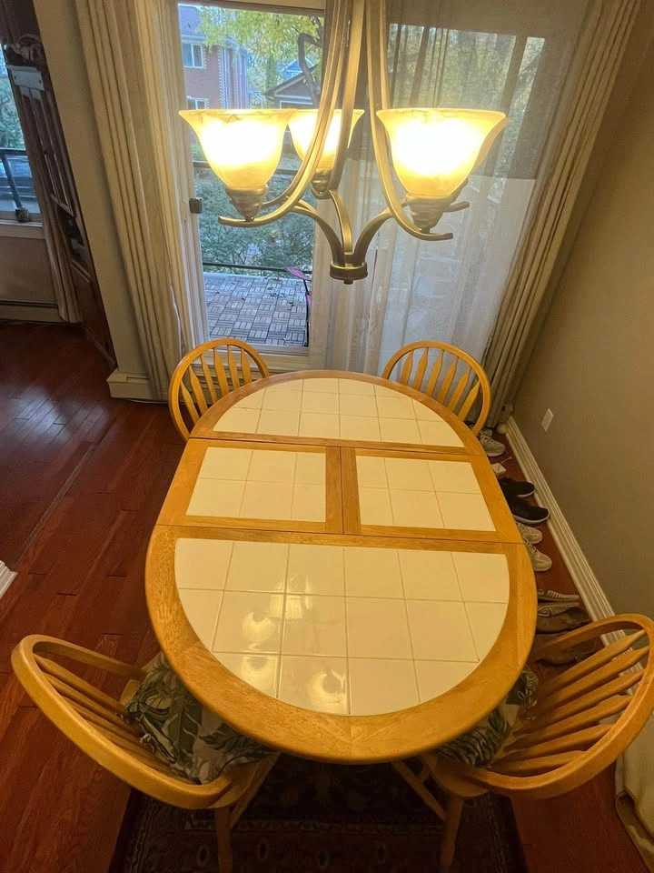 Extendable Dining Table with 4 chairs - photo 3