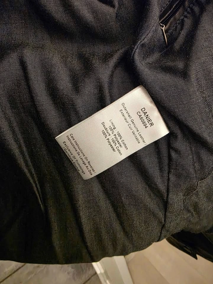 Mens Danier Leather Jacket XL (Never Worn) - photo 3