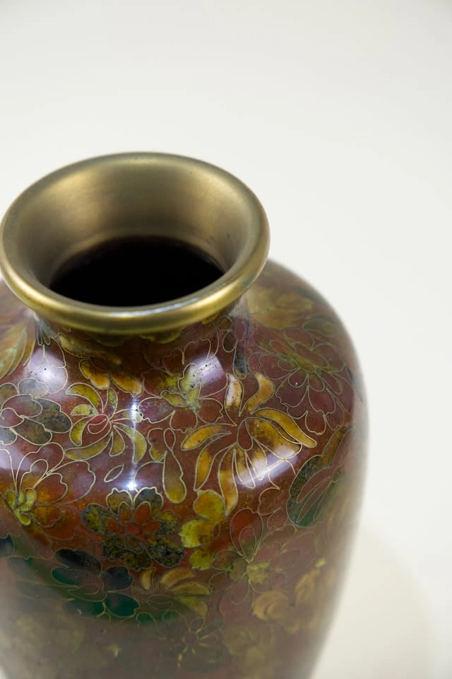 Vintage Chinese Cloisonné Vase with Wooden Stand - photo 2
