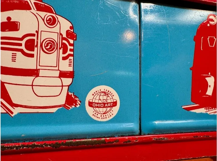 VINTAGE 1960s Ohio Art World Traveler retro tin lunchbox - photo 5