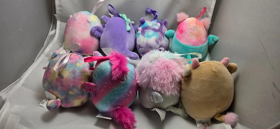 Squishmallows Christmas Ornament Set 2023 - 8 pack, in box - photo 4