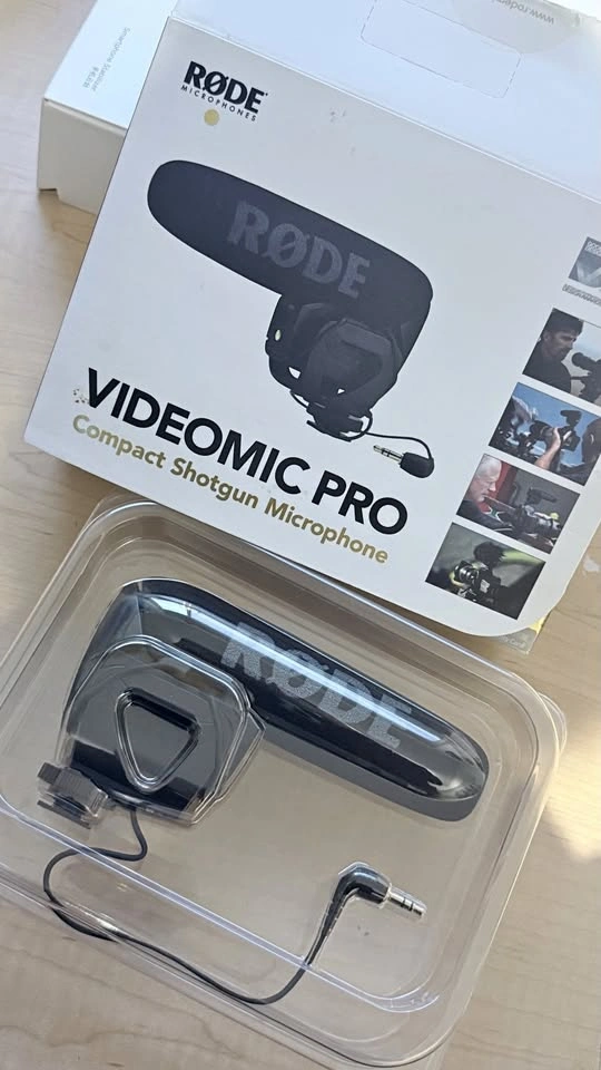 RØDE VideoMic Pro Compact Shotgun Microphone