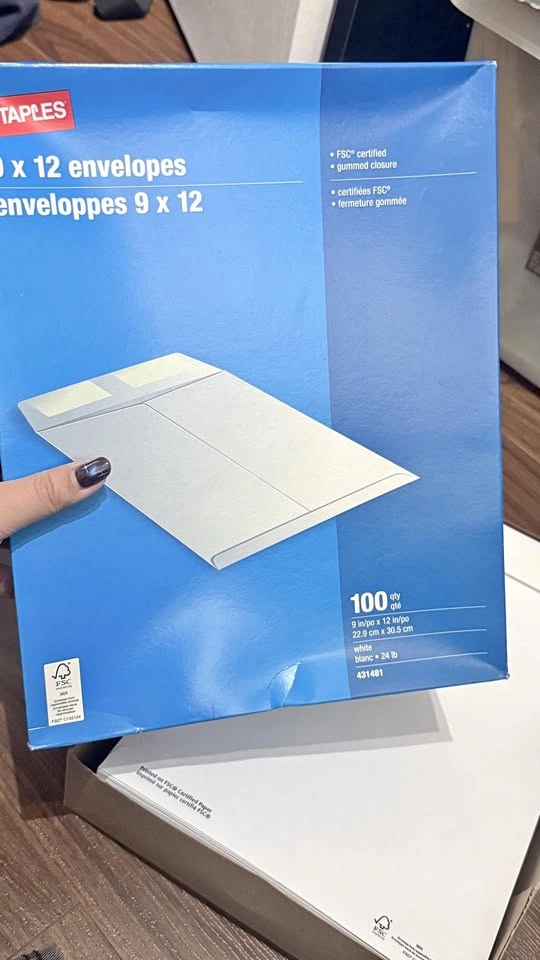 Staples 9x12 White Envelopes — 95 pcs