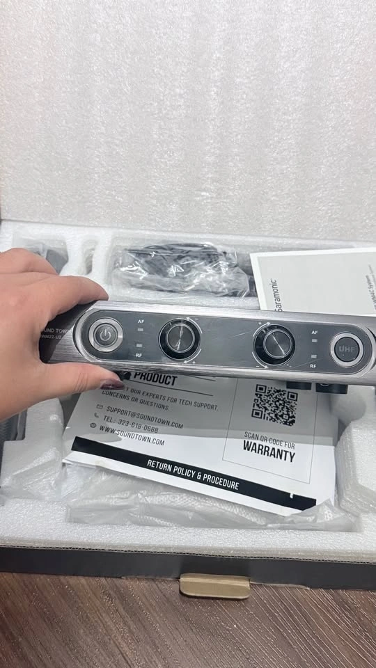 Sound Town SWM22-U2HL Wireless Microphone System - photo 3