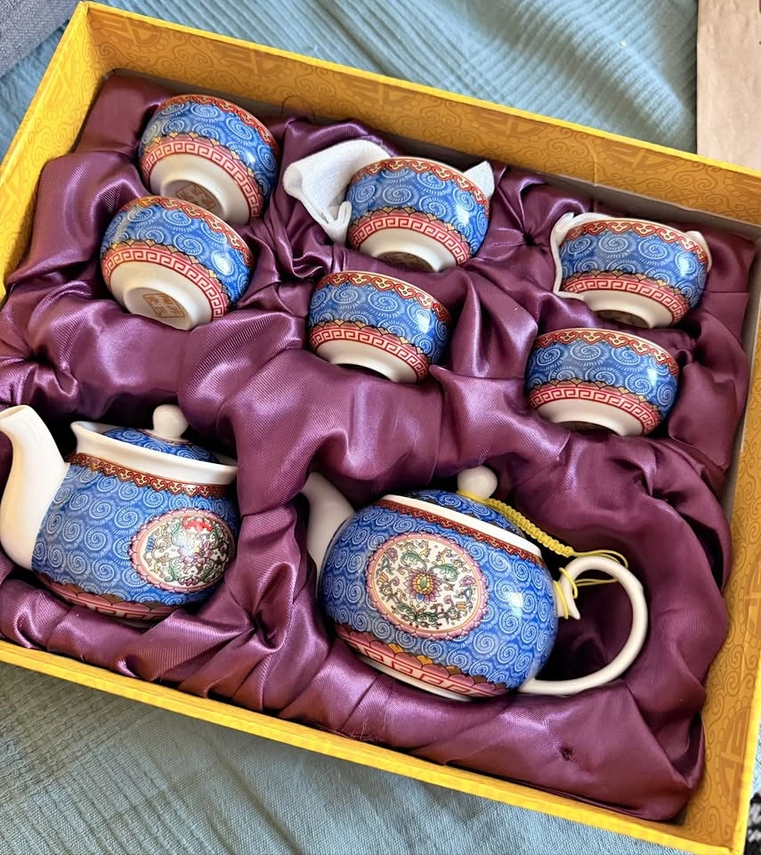Sushi Ceramics Chinese Tea Set (2 Teapots + 6 Cups)
