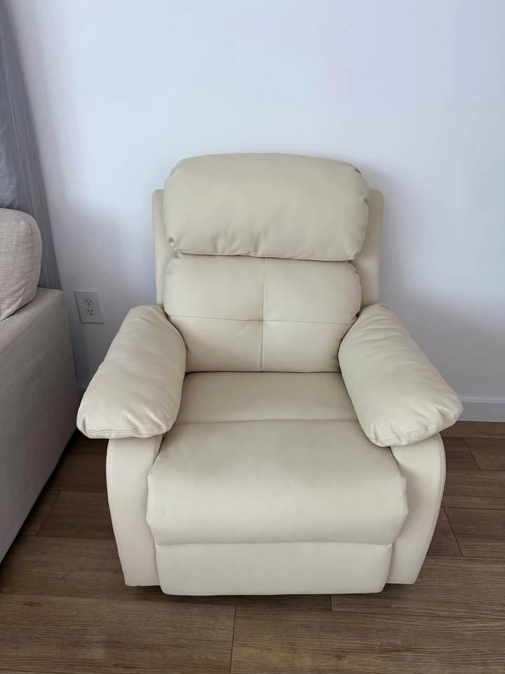 Cream Recliner Chair for Sale! - photo 3