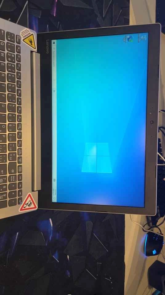 Lenovo Laptop - photo 3