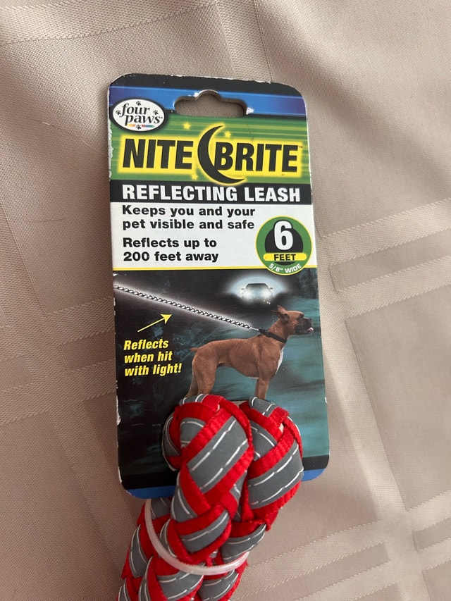 Four Paws Nite Brite Reflecting Dog Leash - photo 2