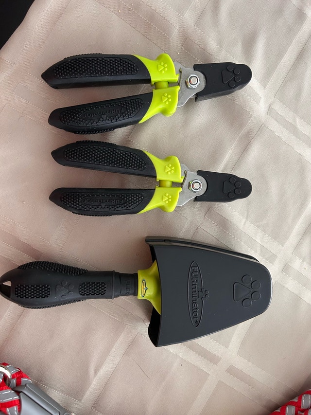 FURminator Pet Grooming Tools - photo 2