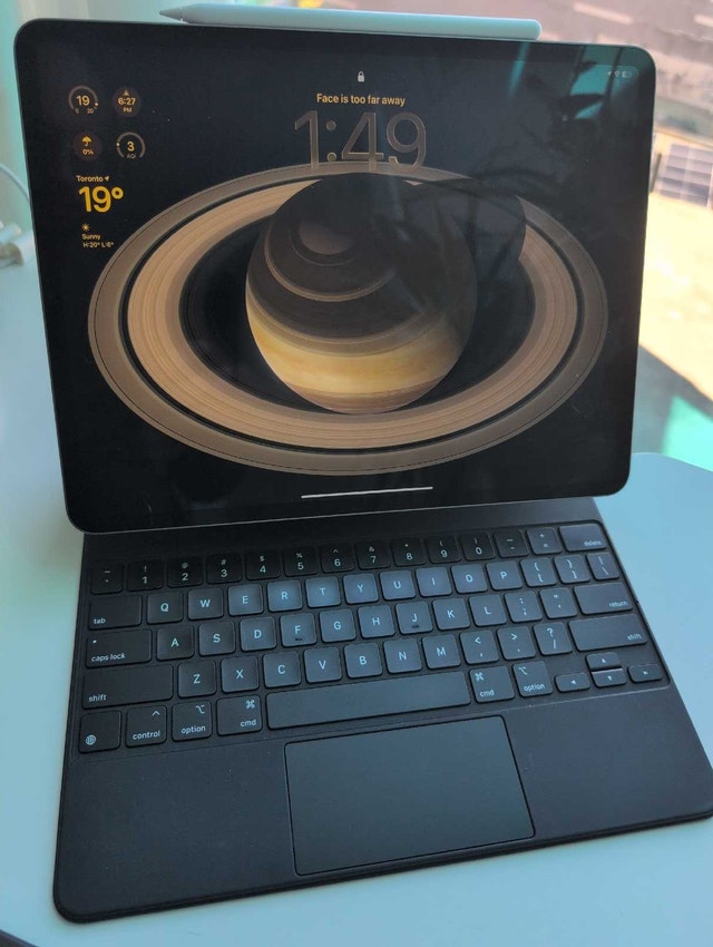 iPad Pro M1, magic keyboard case, pencil