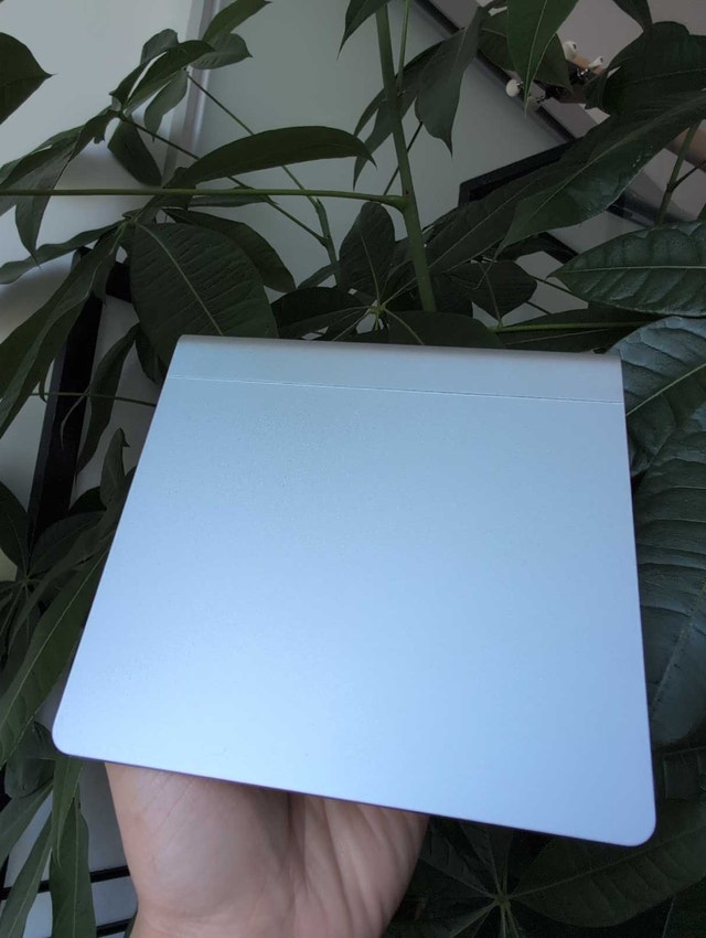 Apple Magic Trackpad - photo 3