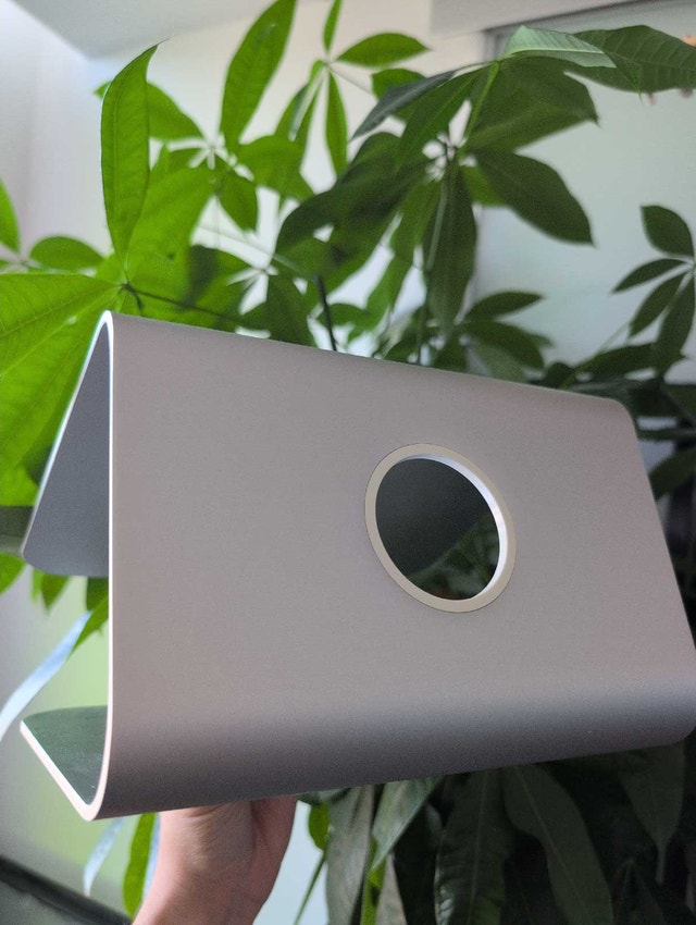 Metal Laptop Stand - photo 2