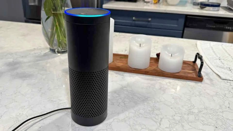 Amazon Echo (1st Generation) Smart Speaker