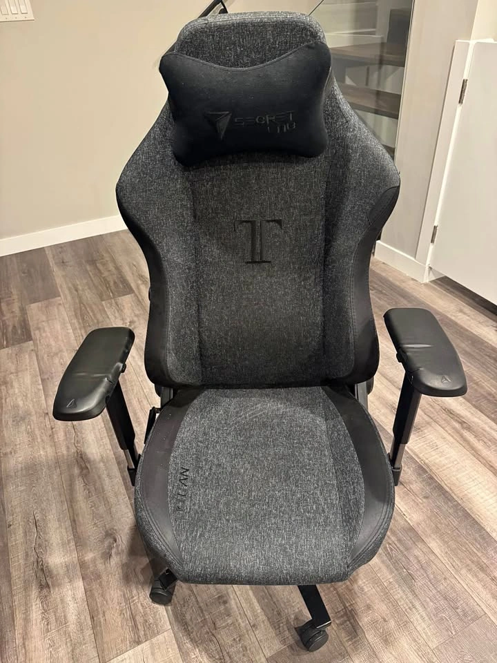 Secretlab TITAN 2020 Gaming Chair - Black SoftWeave