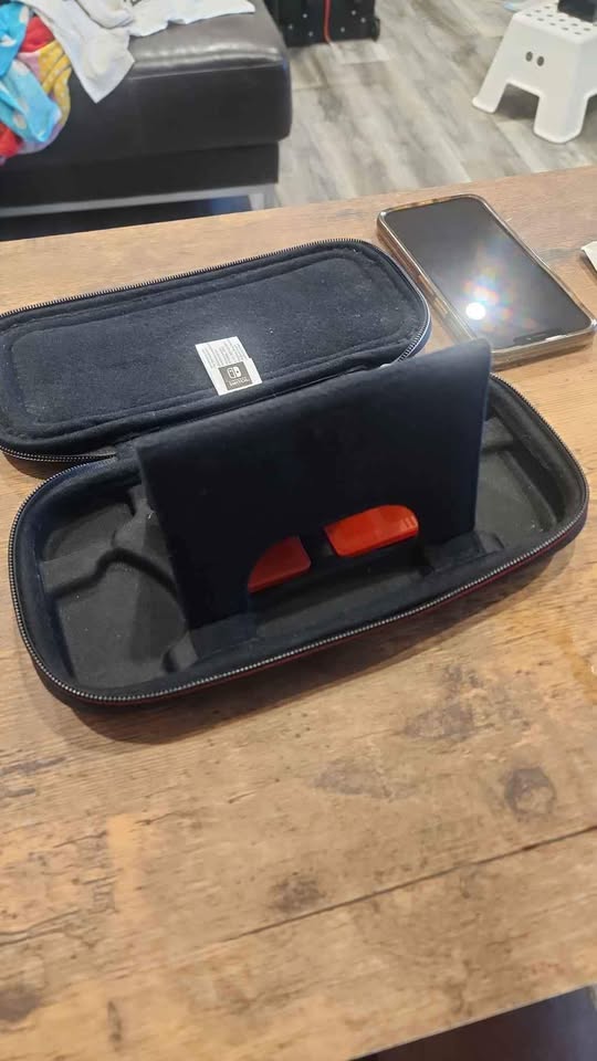 Nintendo Switch Travel Case - photo 4