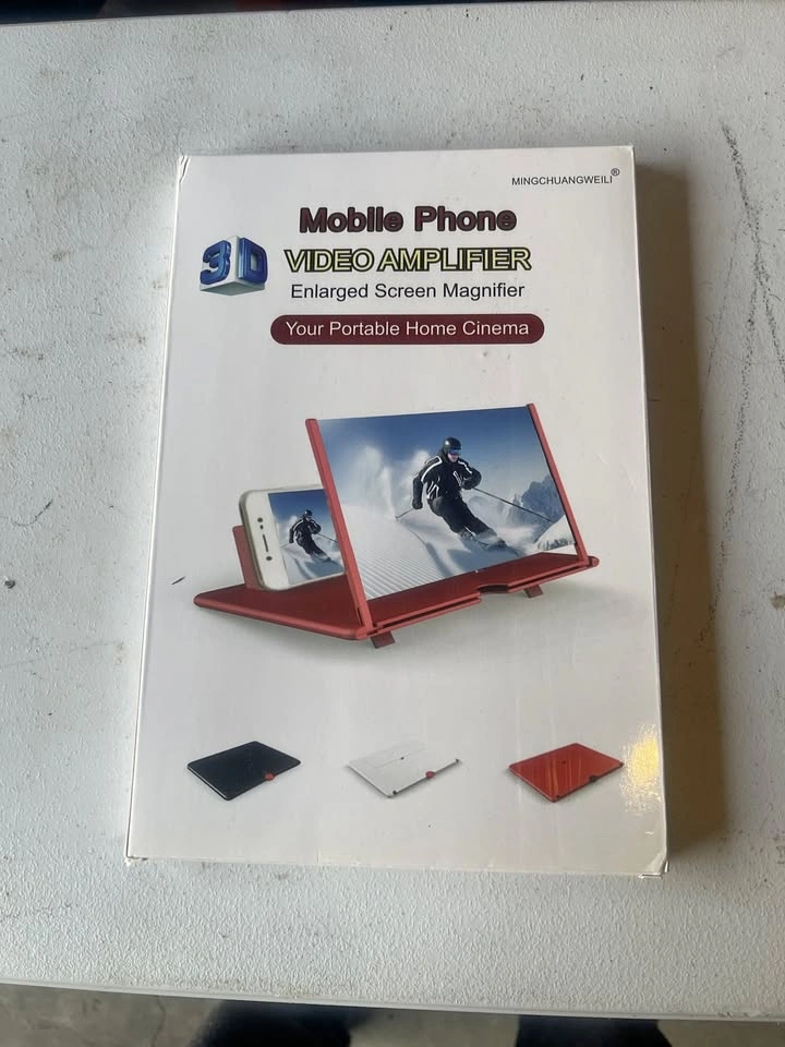 12" Phone Screen Magnifier — Foldable Video Amplifier, New in Bo