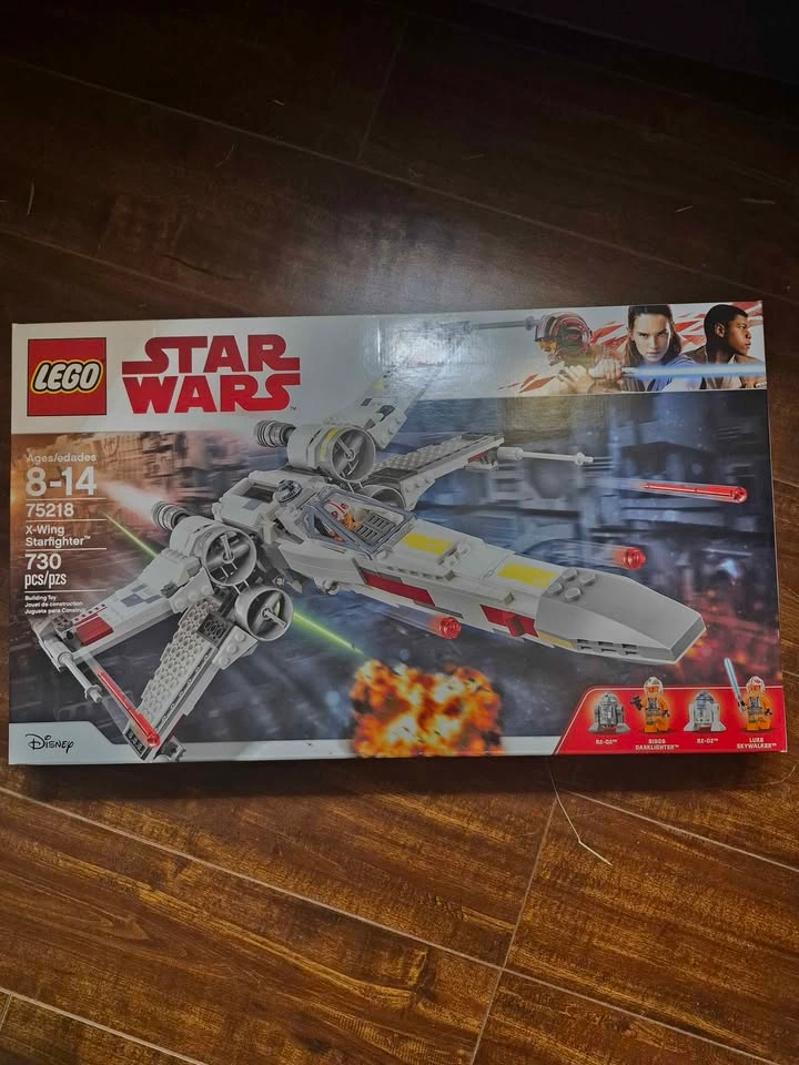 LEGO Star Wars X-wing Starfighter 75218