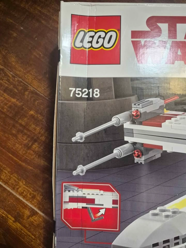 LEGO Star Wars X-wing Starfighter 75218 - photo 4