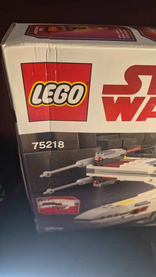 LEGO Star Wars X-wing Starfighter 75218 - photo 5