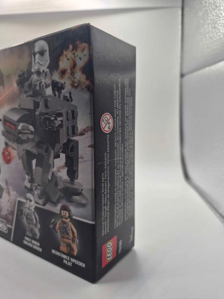LEGO Star Wars Ski Speeder vs. First Order Walker (75195) - photo 3