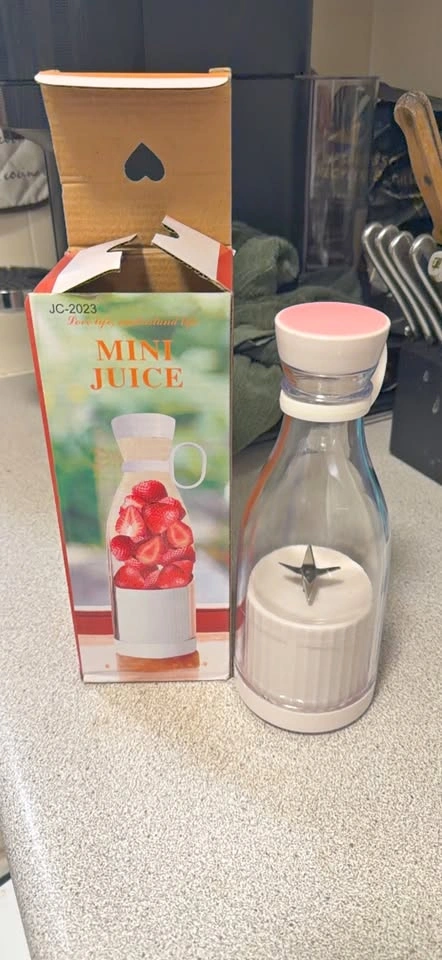 USB JC-2023 Mini Juice Blender
