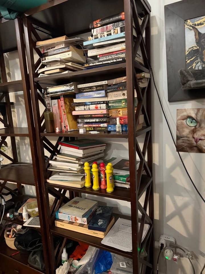2 x dark brown wood bookshelves - photo 2