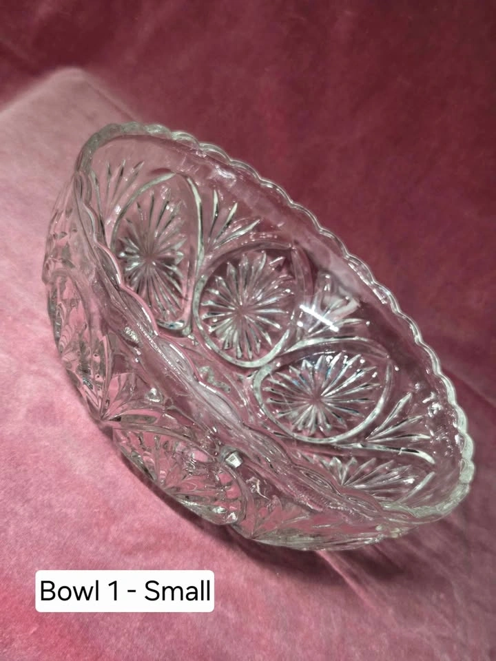 Set of 2 Vintage Anchor Hocking MCM Glass Serving Bowls - photo 3