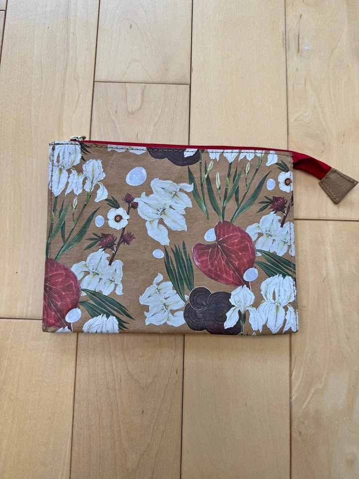 BRAND NEW Shiseido Makeup/Toiletry Bag