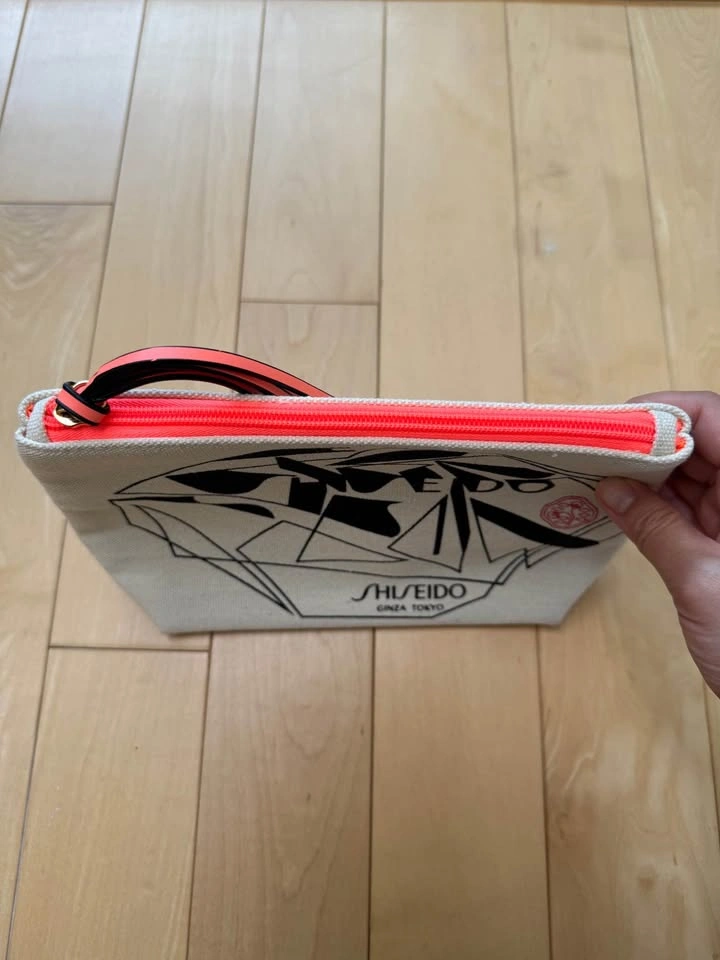 BRAND NEW Shiseido Canvas Makeup/Toiletry Bag - photo 3