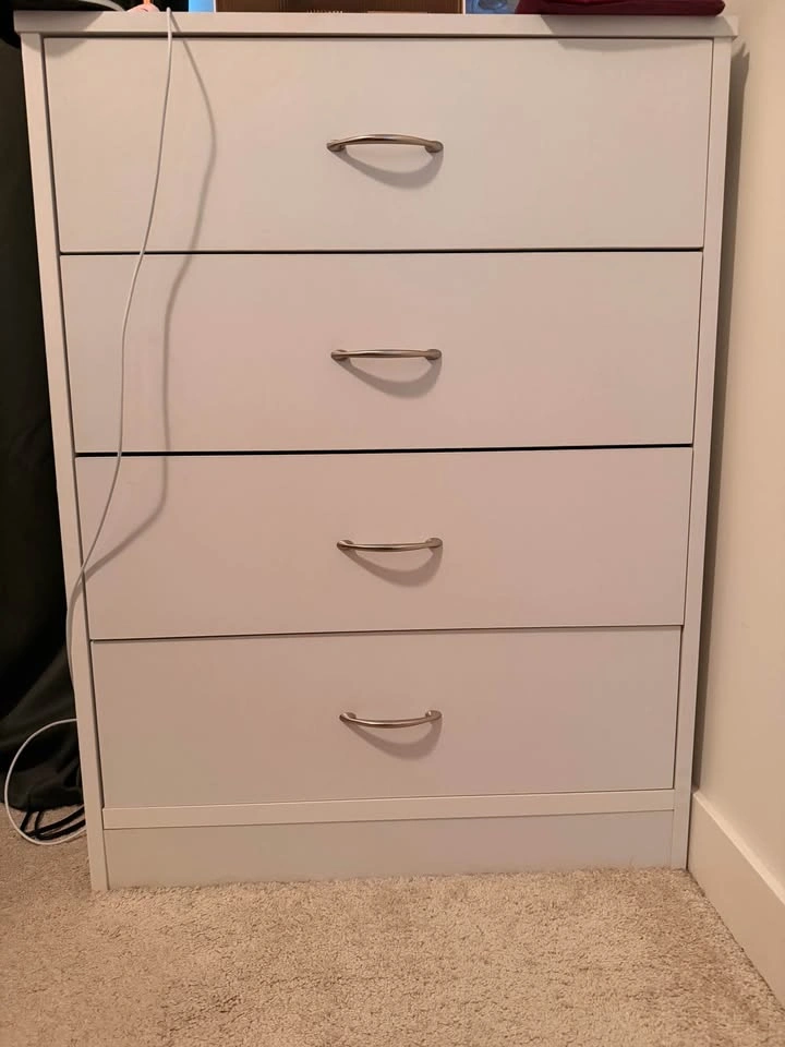 White 4-Drawer Dresser - photo 2