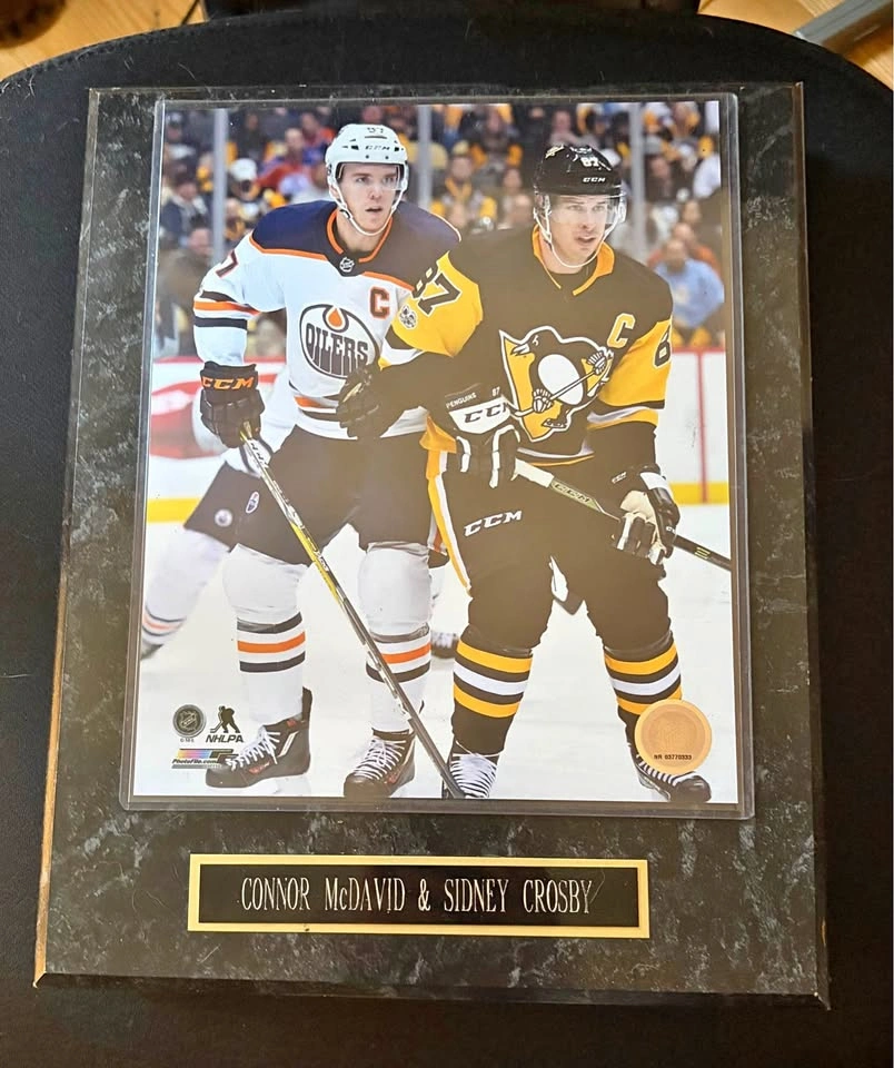 Connor McDavid & Sidney Crosby NHL Plaque Hockey
