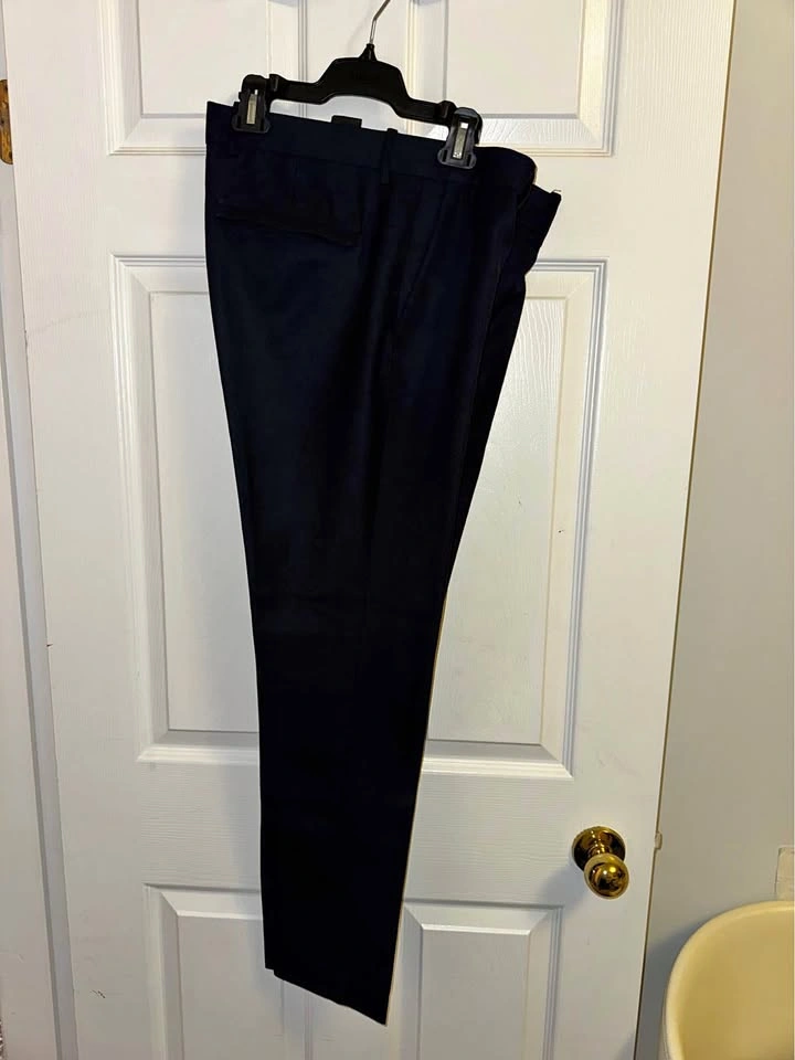 Men’s H&M Dress Pants - Size 34R - Navy Blue