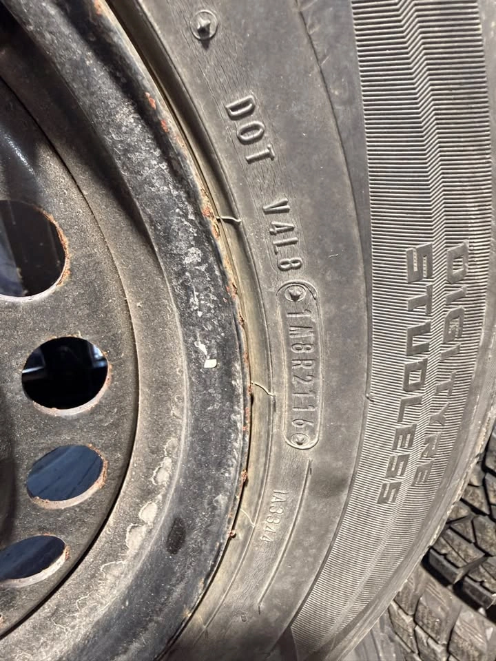 Dunlop Winter Tires 235/65R17 on Steel Rims - Set of 4 - photo 2
